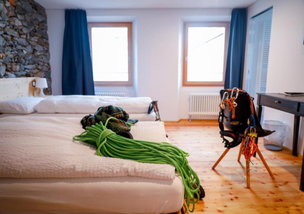 Bed&bike Tremola San Gottardo 3*