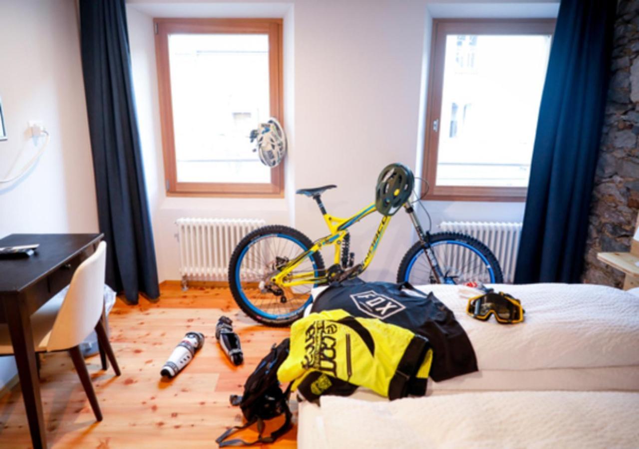 Bed&bike Tremola San Gottardo Hotel 3*